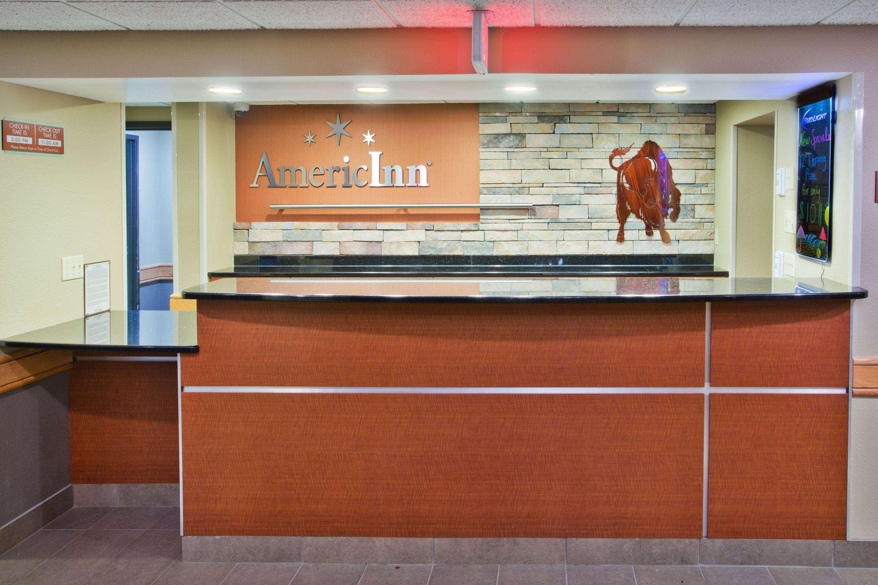 Americinn By Wyndham Grand Forks Ngoại thất bức ảnh